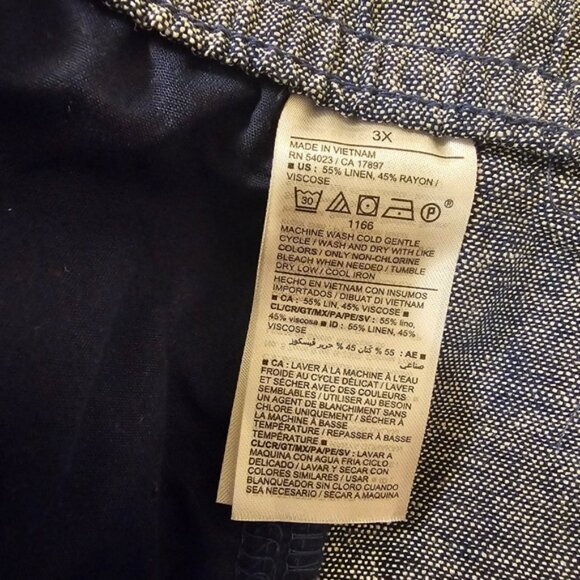 Blue and White Old Navy Women's High-Waisted Linen-Blend Shorts - Picture 8 of 8